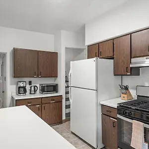 Oakland/university @g Modern And Bright Private Bedroom With Shared Bathroom Homestay Pittsburgh